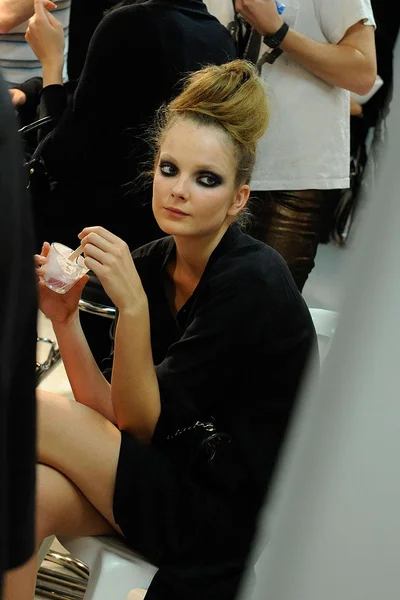 Look 14